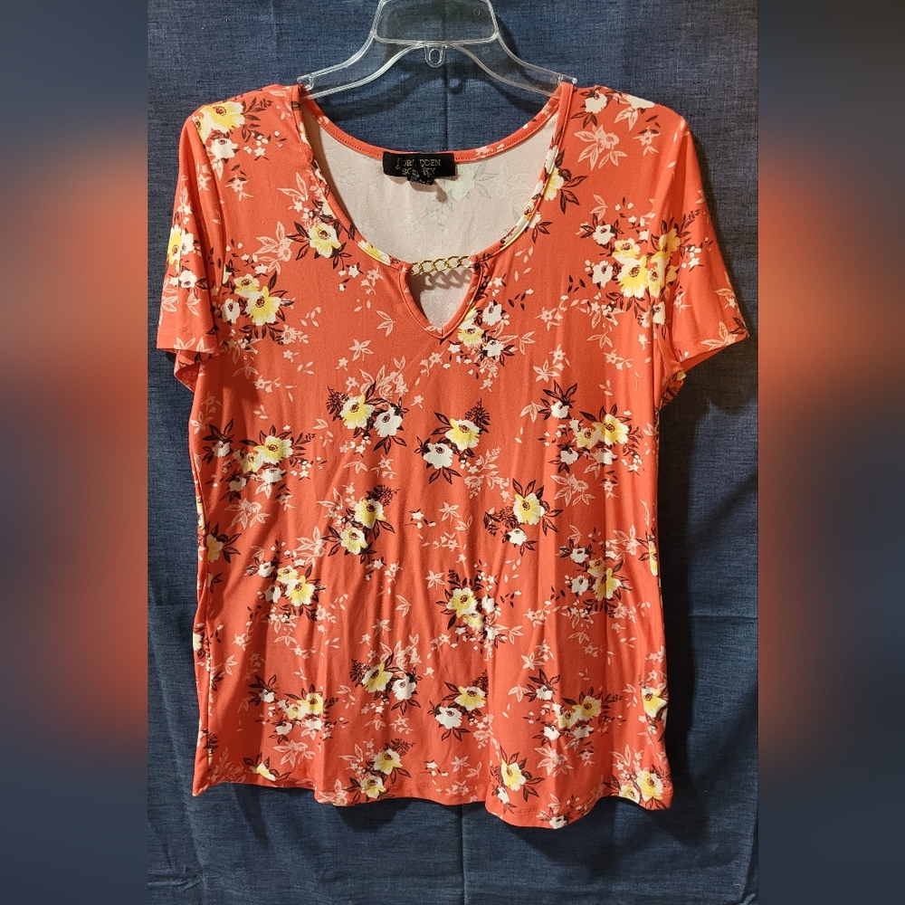 😁*BOGO SALE*😁 Forbidden Society  orange floral top size Large